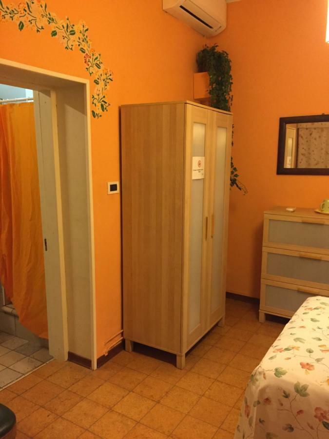 Corte Posta - Parcheggio E Bagno In Bed & Breakfast Mantova