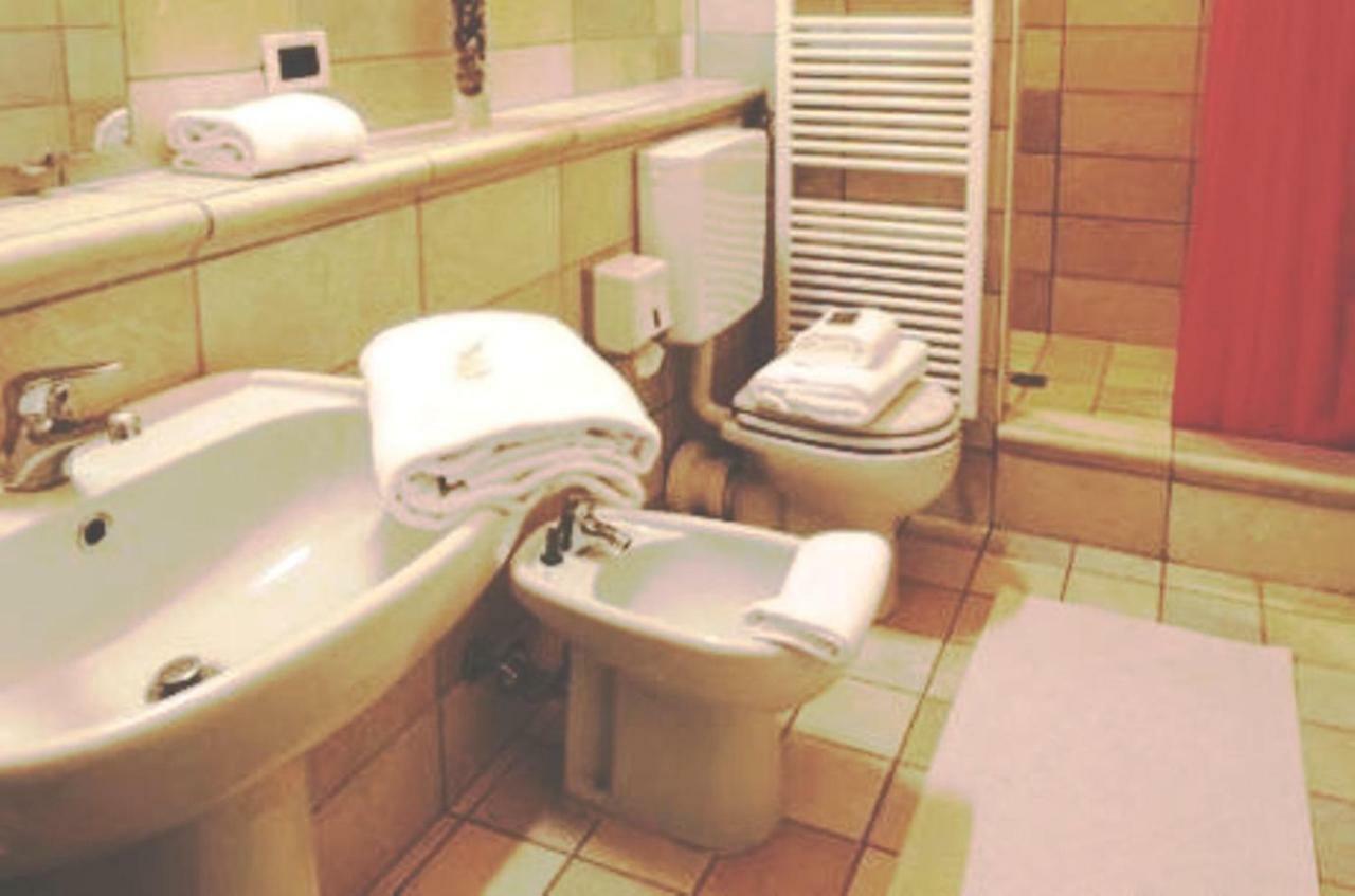 Bed & Breakfast Corte Posta - Parcheggio E Bagno In Mantova